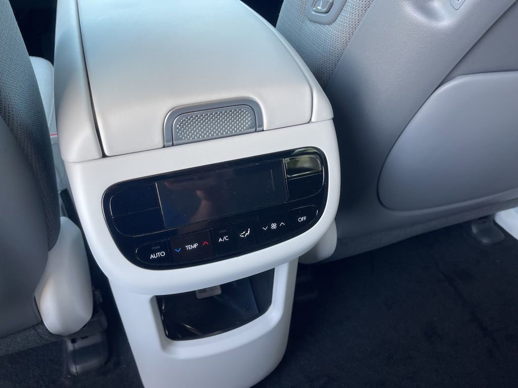 New 2026 Hyundai Ioniq 9 SE image 15