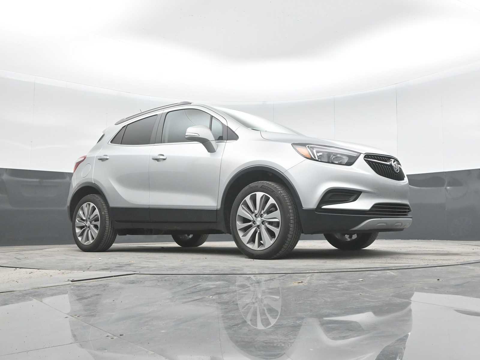 Used 2018 Buick Encore Preferred AWD/4WD image 28