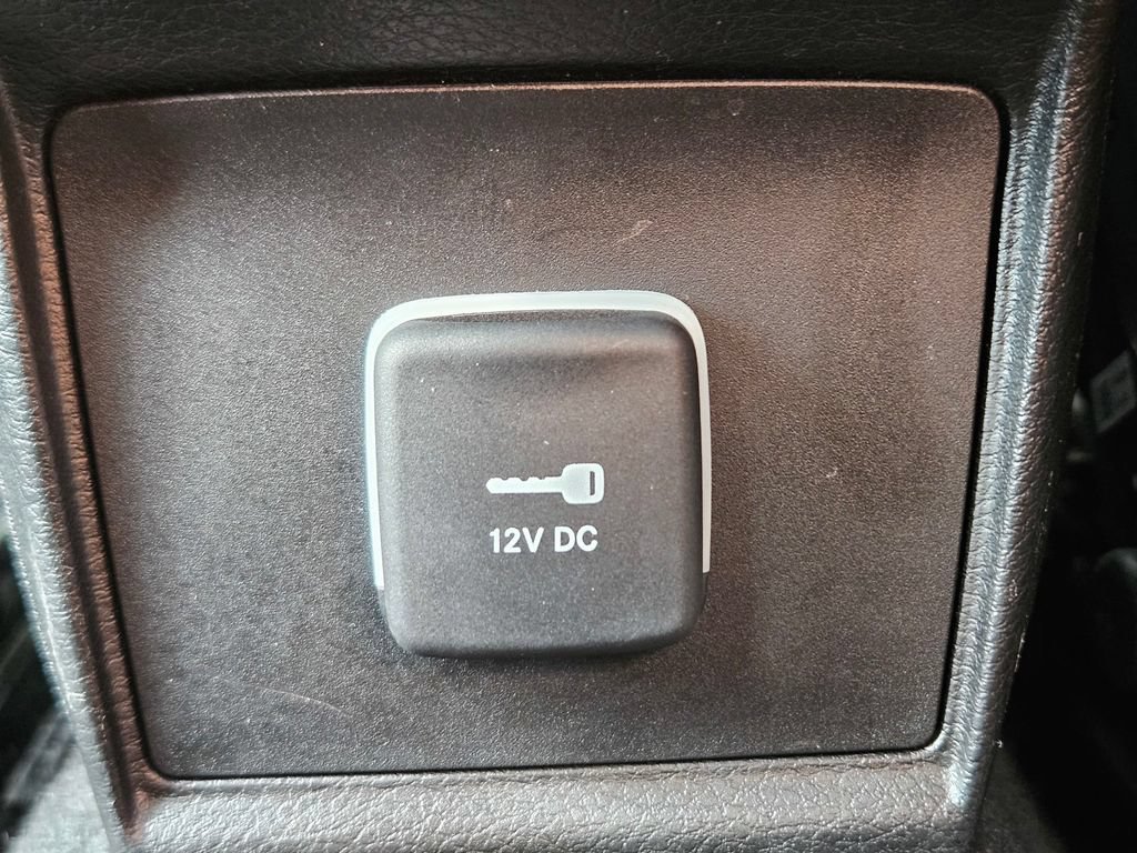 Used 2025 Jeep Compass Trailhawk w/ Trailer Tow Group AWD/4WD image 17