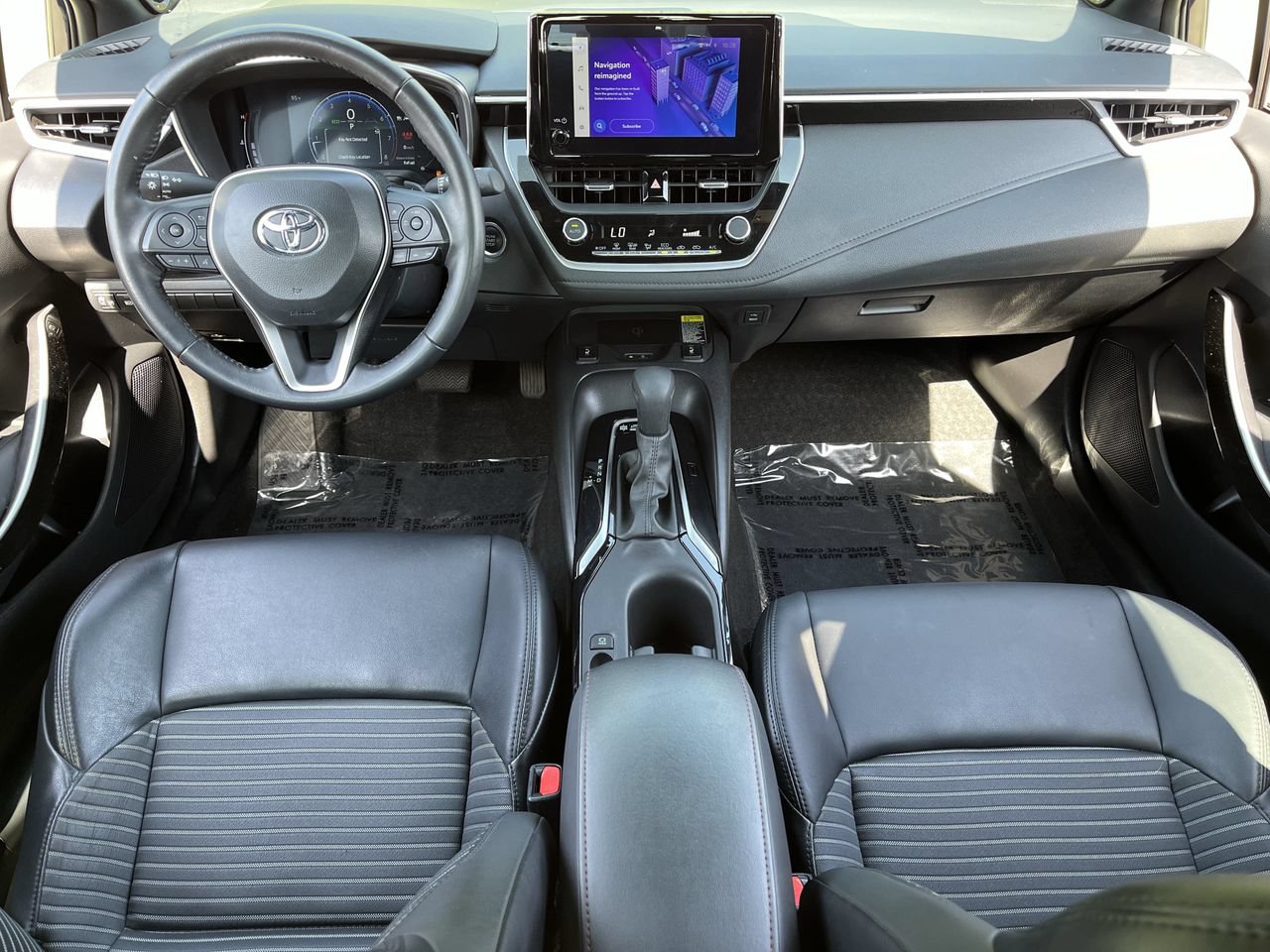 Used 2024 Toyota Corolla XSE FWD image 9