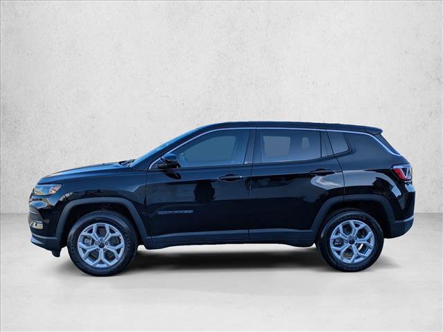 Used 2025 Jeep Compass Sport w/ Mopar Graphics Package image 6