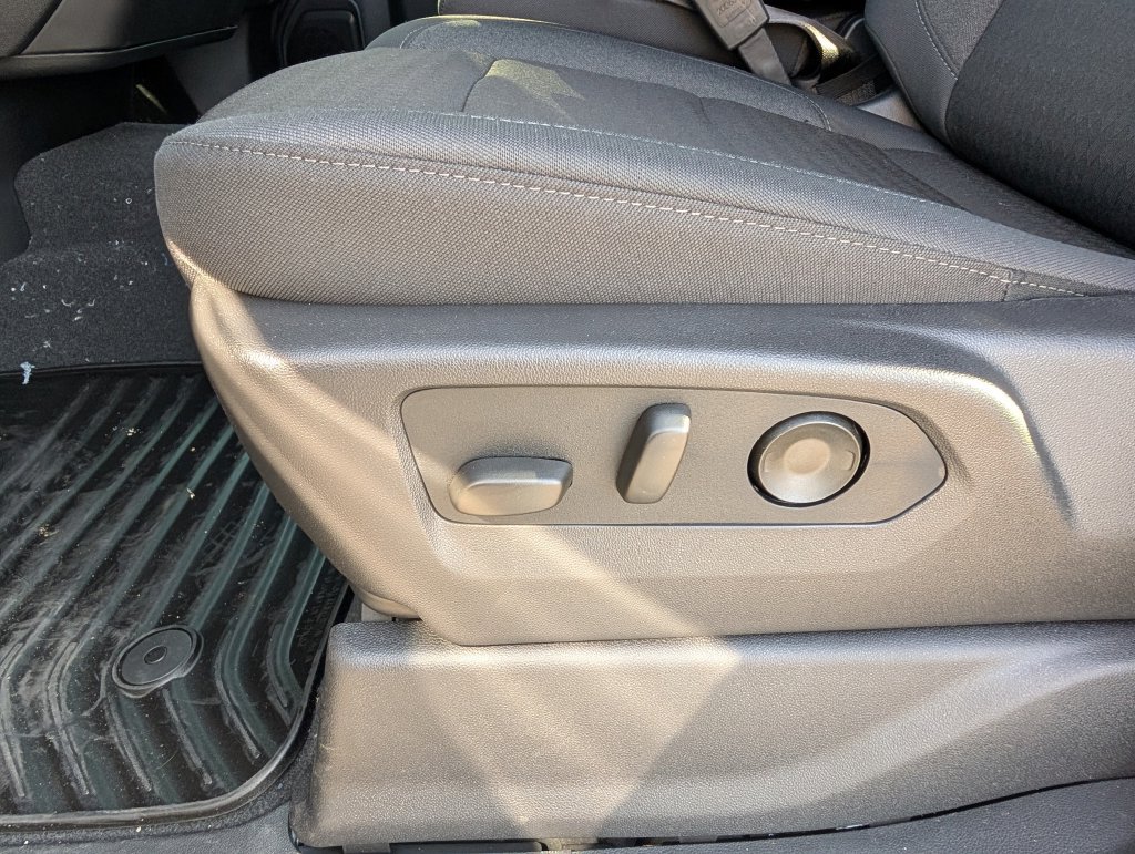 New 2026 Chevrolet Silverado 1500 Custom w/ LPO, Dark Essentials Package RWD image 11