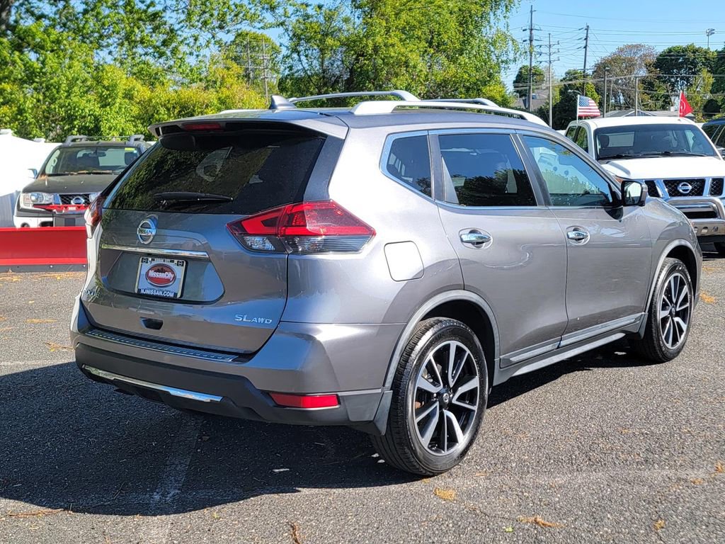 Used 2018 Nissan Rogue SL w/ Premium Package AWD/4WD image 8