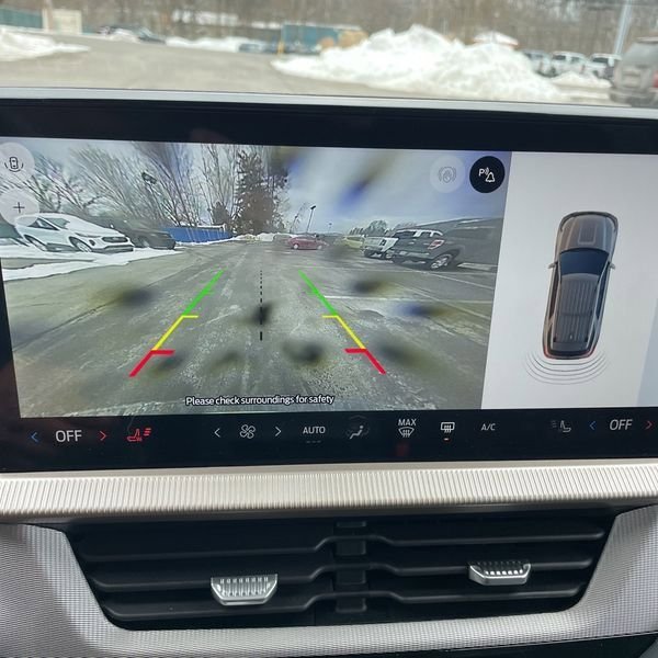 Used 2025 Ford Explorer Active image 17