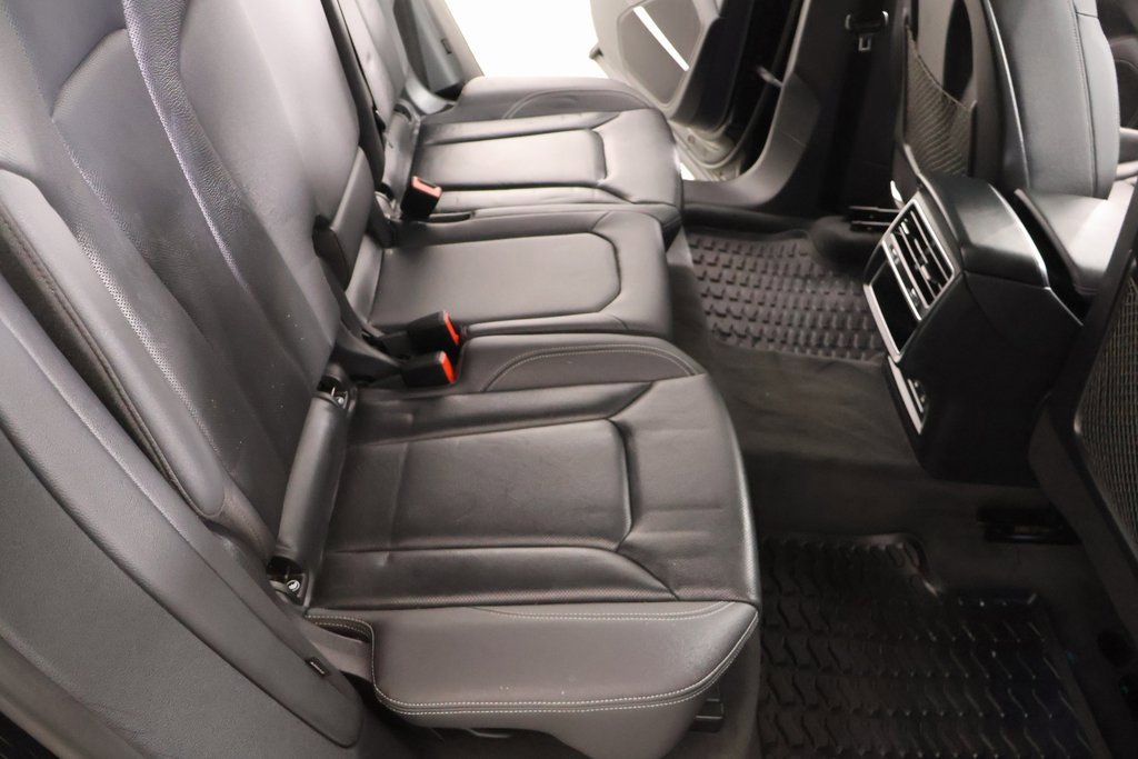 Used 2022 Audi Q8 Premium Plus w/ Premium Plus Package image 15