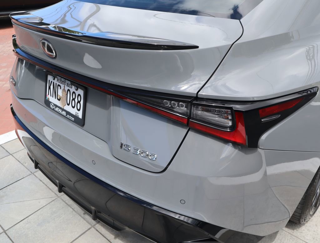 Used 2024 Lexus IS 300 F Sport image 15