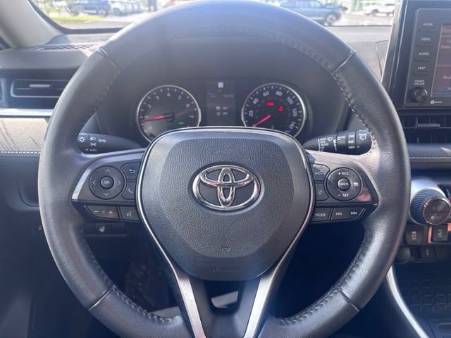 Used 2022 Toyota RAV4 XLE w/ XLE Grade Weather Package AWD/4WD image 18