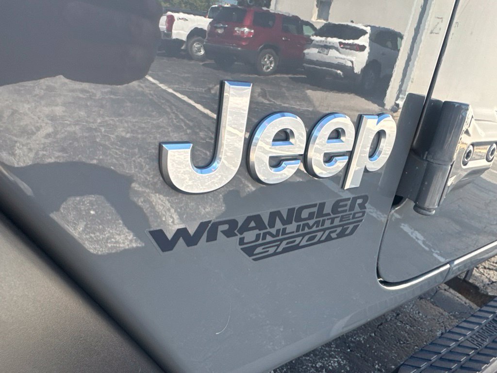 Used 2020 Jeep Wrangler Unlimited Sport S AWD/4WD image 46