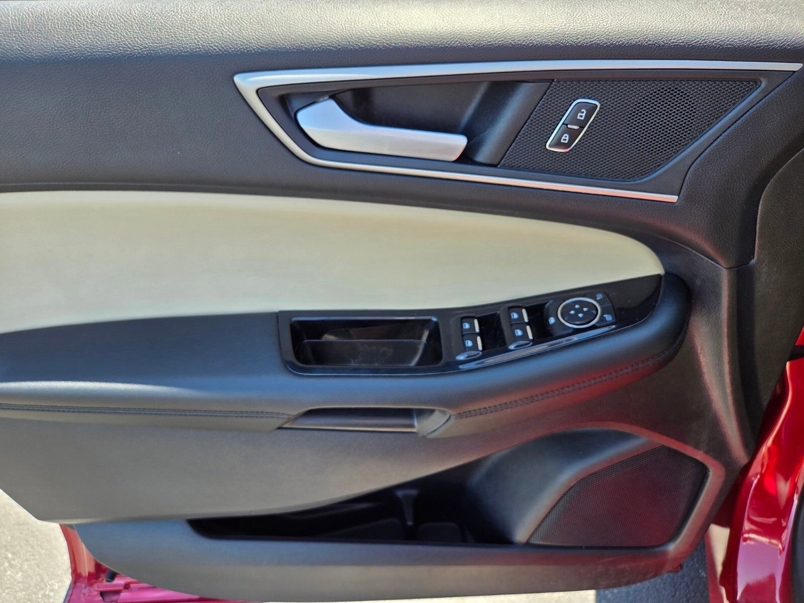 Certified 2020 Ford Edge SEL w/ Convenience Package FWD image 17