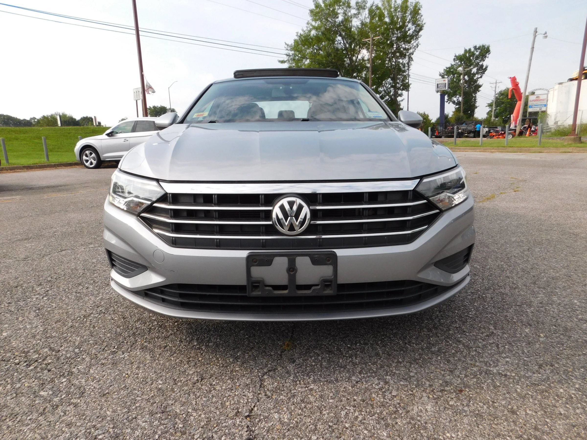 Used 2020 Volkswagen Jetta SE w/ SE Cold Weather Package FWD image 3