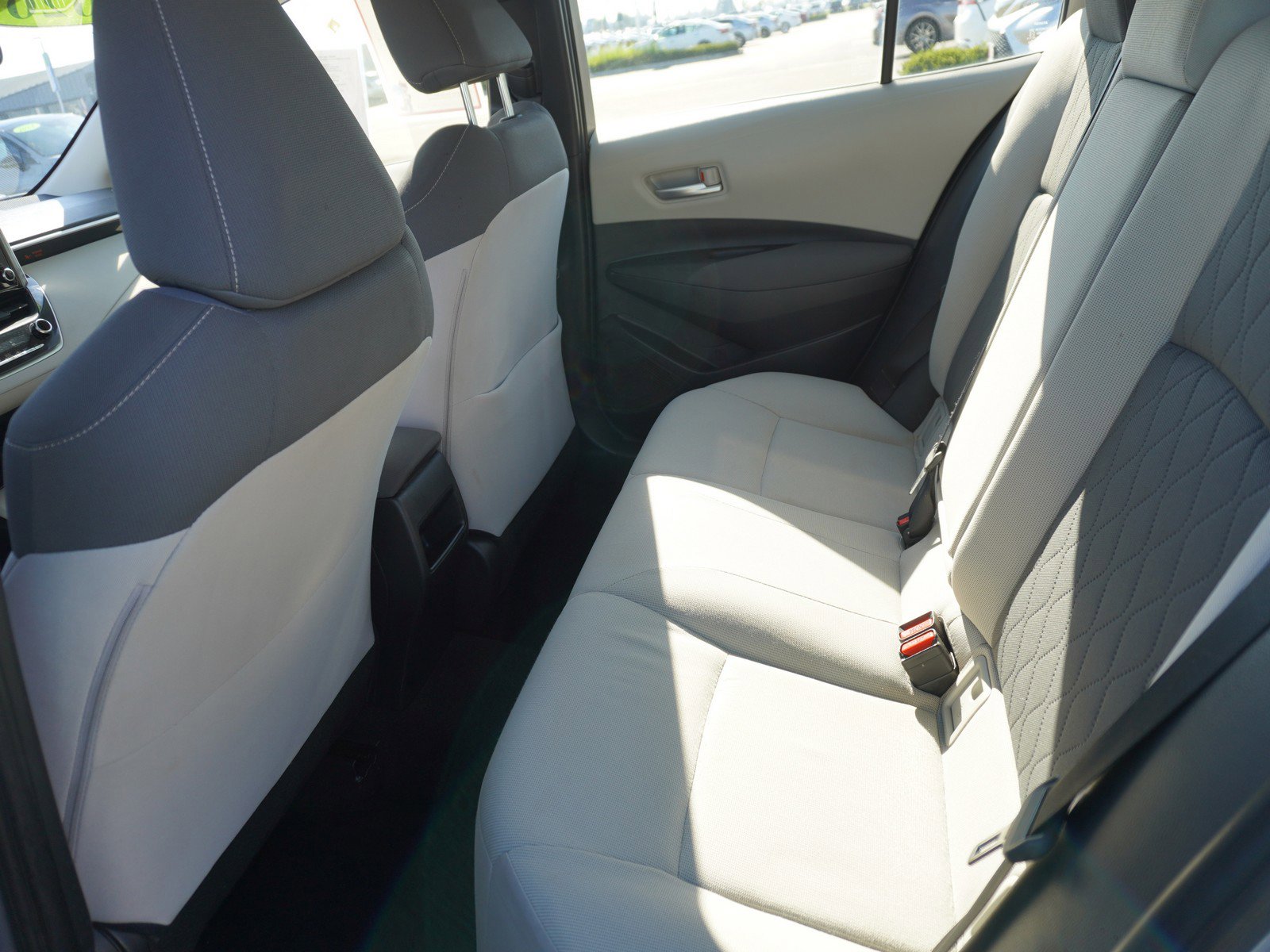 Used 2020 Toyota Corolla LE image 12