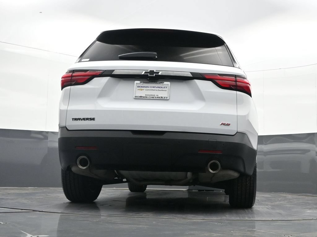 Used 2022 Chevrolet Traverse RS FWD image 35