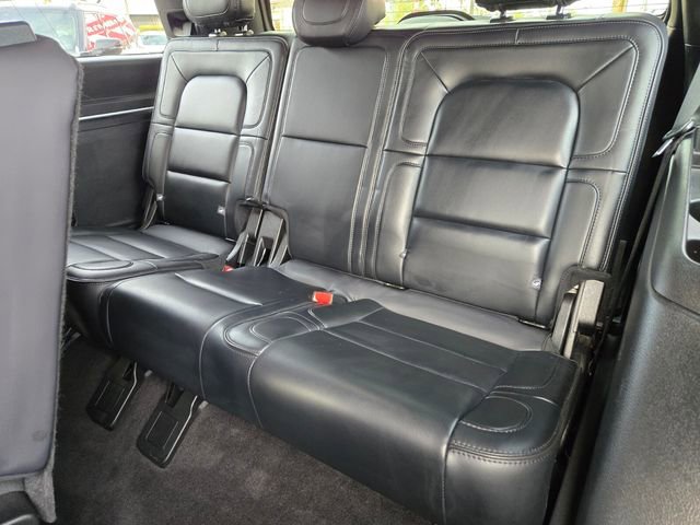 Used 2019 Lincoln Navigator Select w/ Technology Package image 19