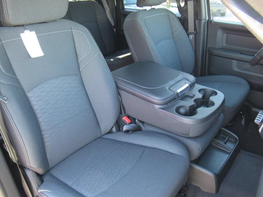 New 2026 RAM 3500 Tradesman AWD/4WD image 11