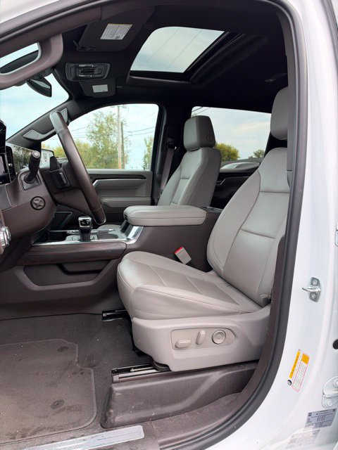 Used 2023 GMC Sierra 1500 SLT w/ SLT Convenience Package AWD/4WD image 16