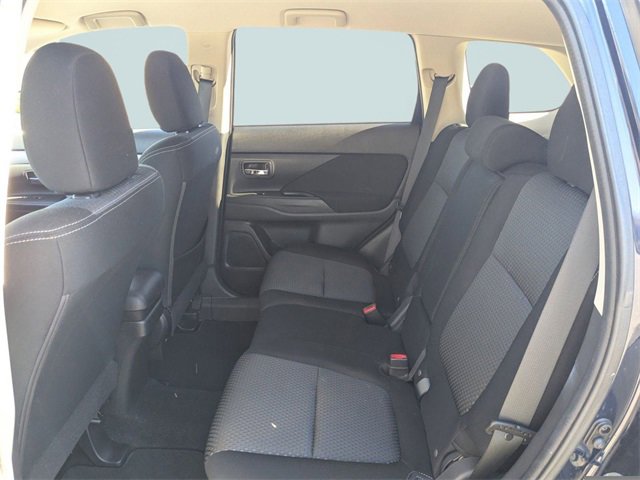 Used 2018 Mitsubishi Outlander ES image 6