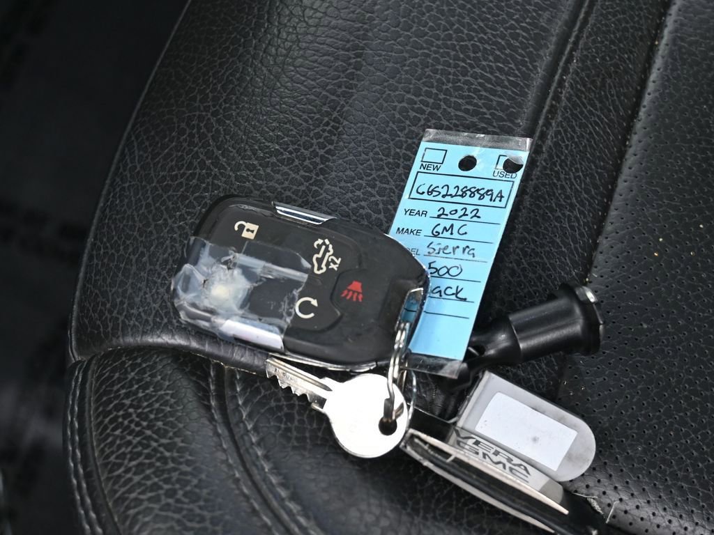 Used 2022 GMC Sierra 1500 Denali w/ Denali Reserve Package image 19