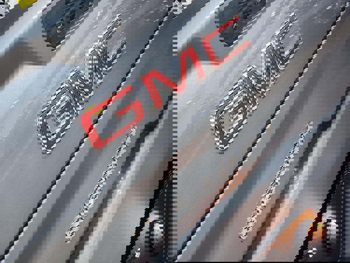 Used 2021 GMC Sierra 1500 SLT image 25