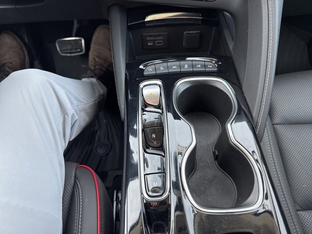 Used 2022 Buick Envision Essence w/ Technology Package II image 21