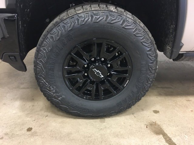 New 2026 Chevrolet Silverado 2500 ZR2 w/ LPO, Dark Essentials Package image 12