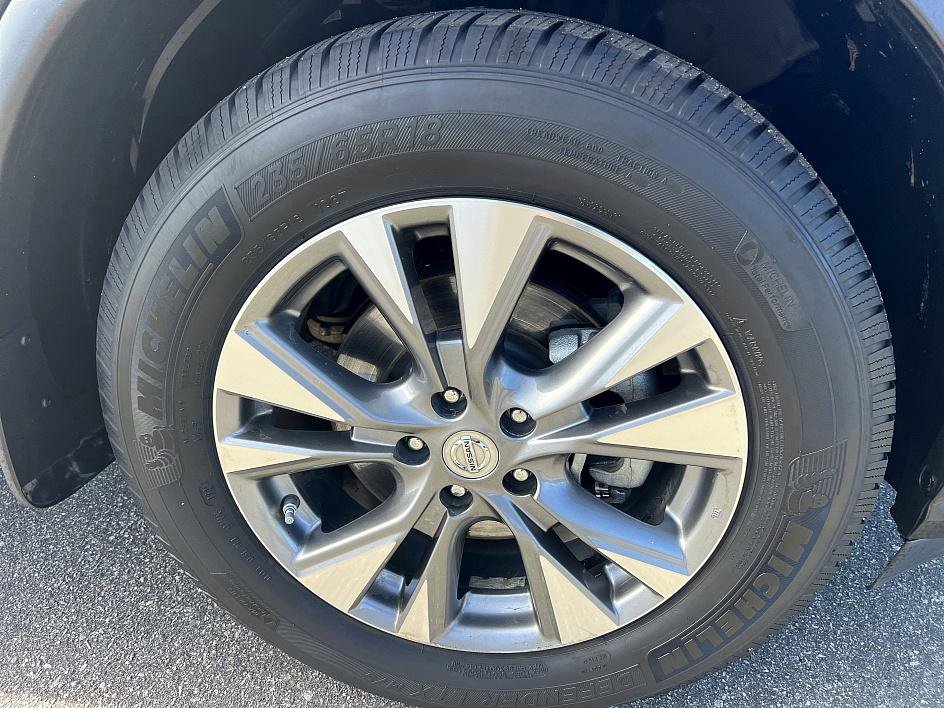 Used 2015 Nissan Murano SL w/ Cargo Package image 12