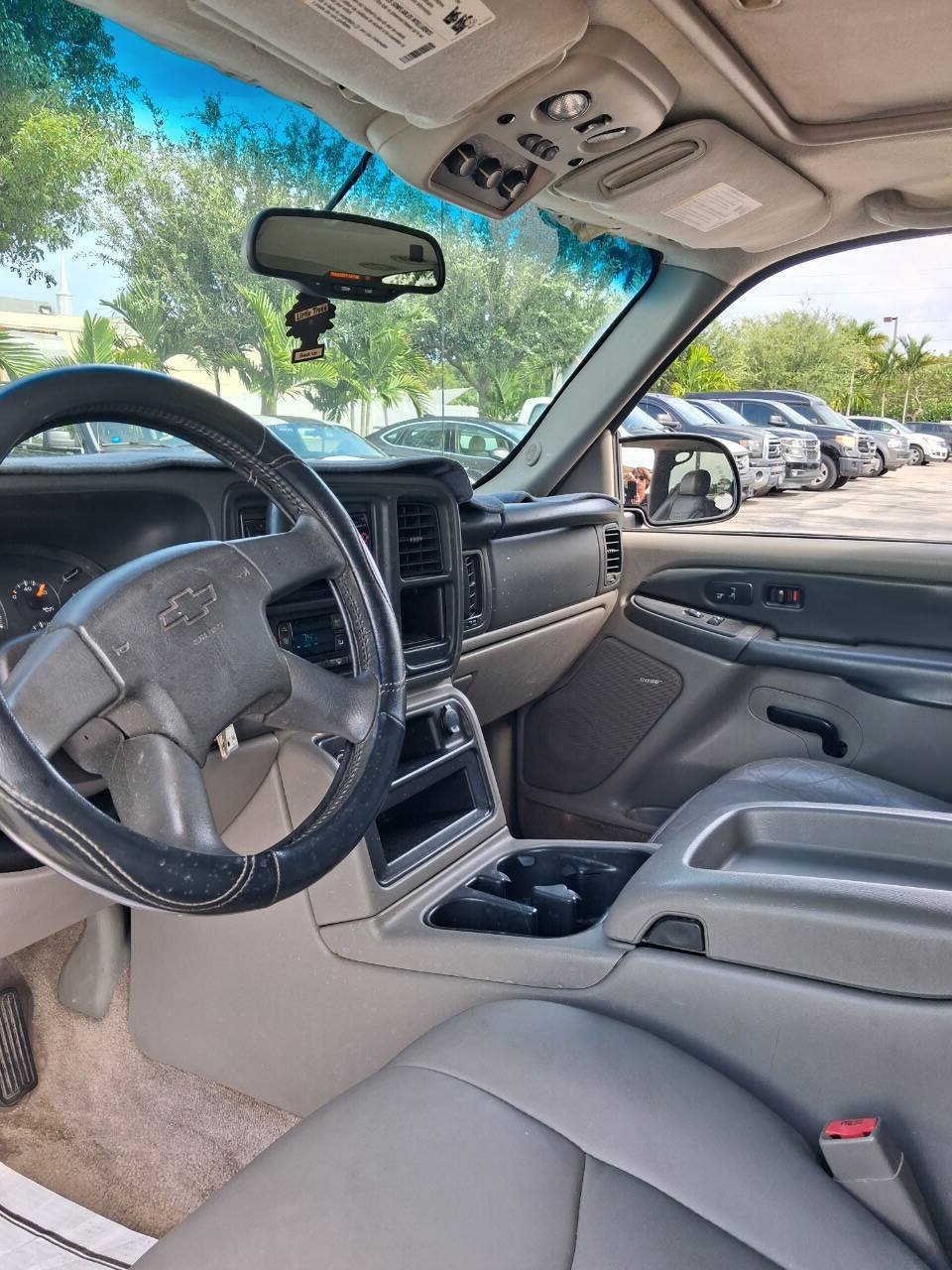Used 2003 Chevrolet Suburban Z71 AWD/4WD image 10