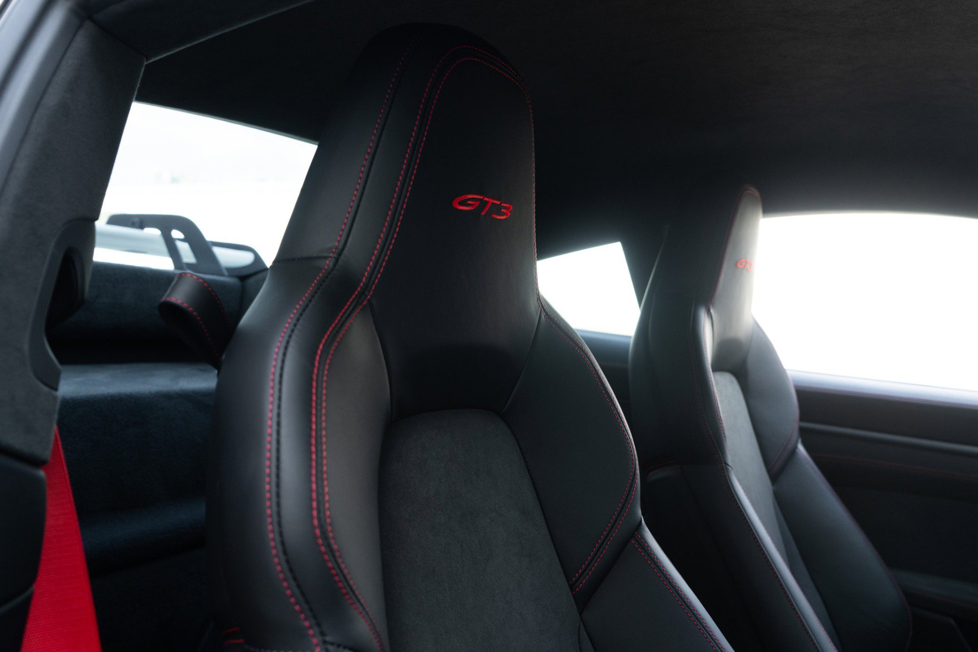 Used 2024 Porsche 911 GT3 image 24