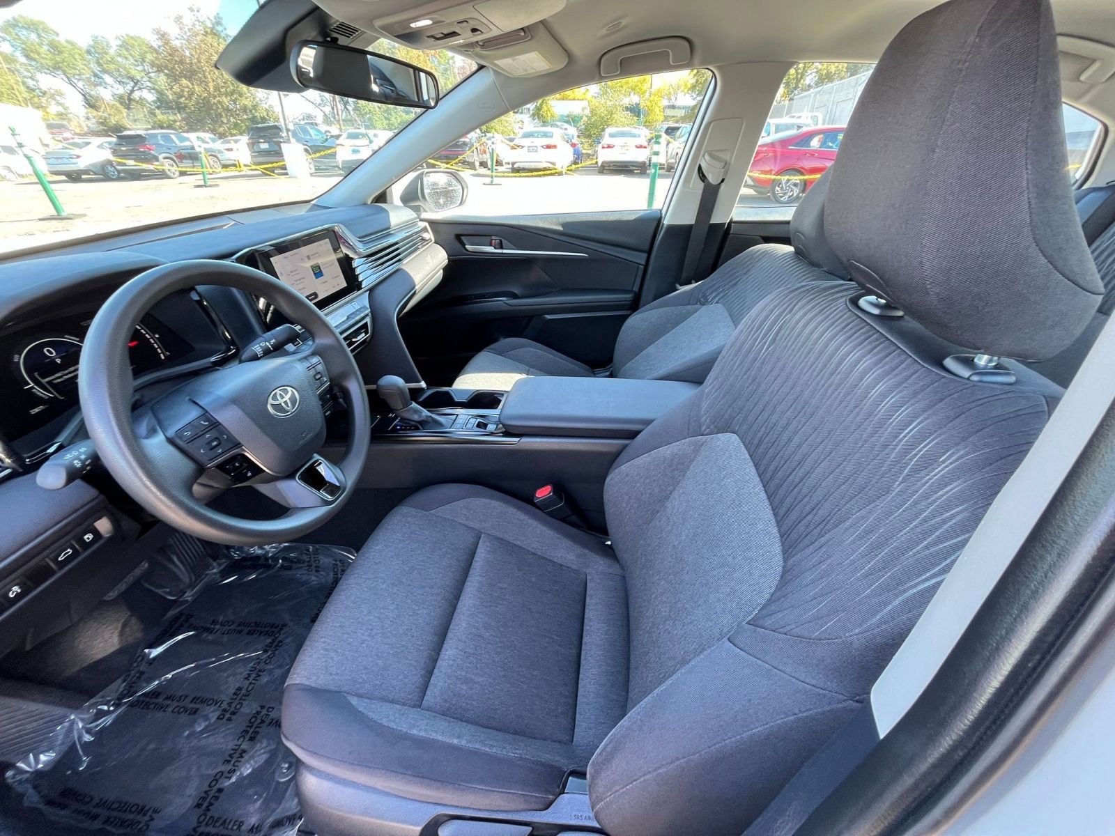 Used 2025 Toyota Camry LE image 33