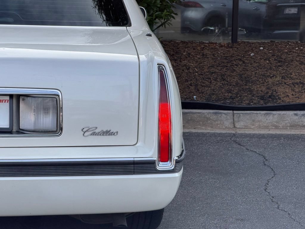 Used 1994 Cadillac De Ville Concours FWD image 16