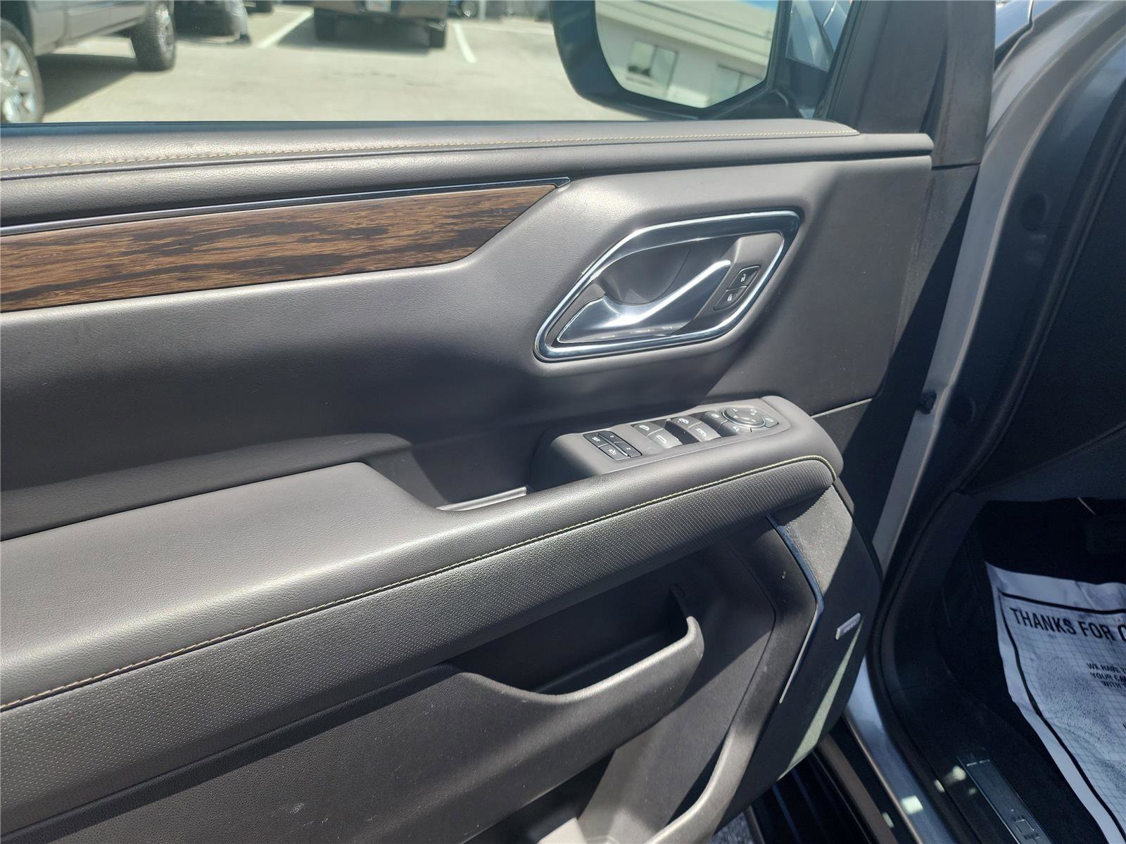 Used 2023 Chevrolet Suburban Premier AWD/4WD image 17