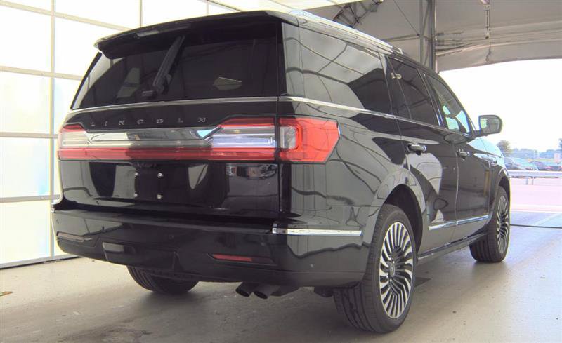 Used 2020 Lincoln Navigator Black Label AWD/4WD image 13