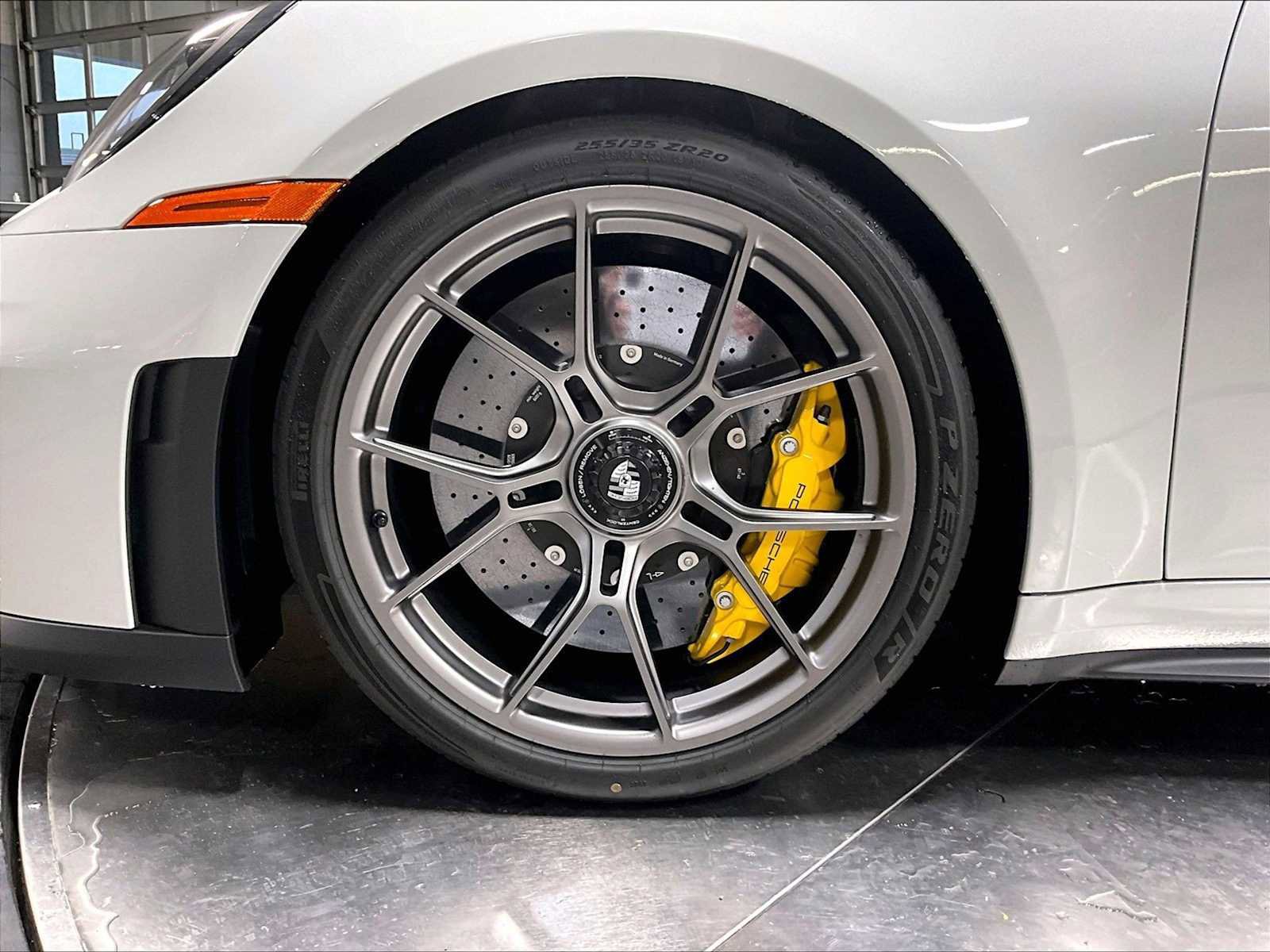 Used 2026 Porsche 911 GT3 image 14