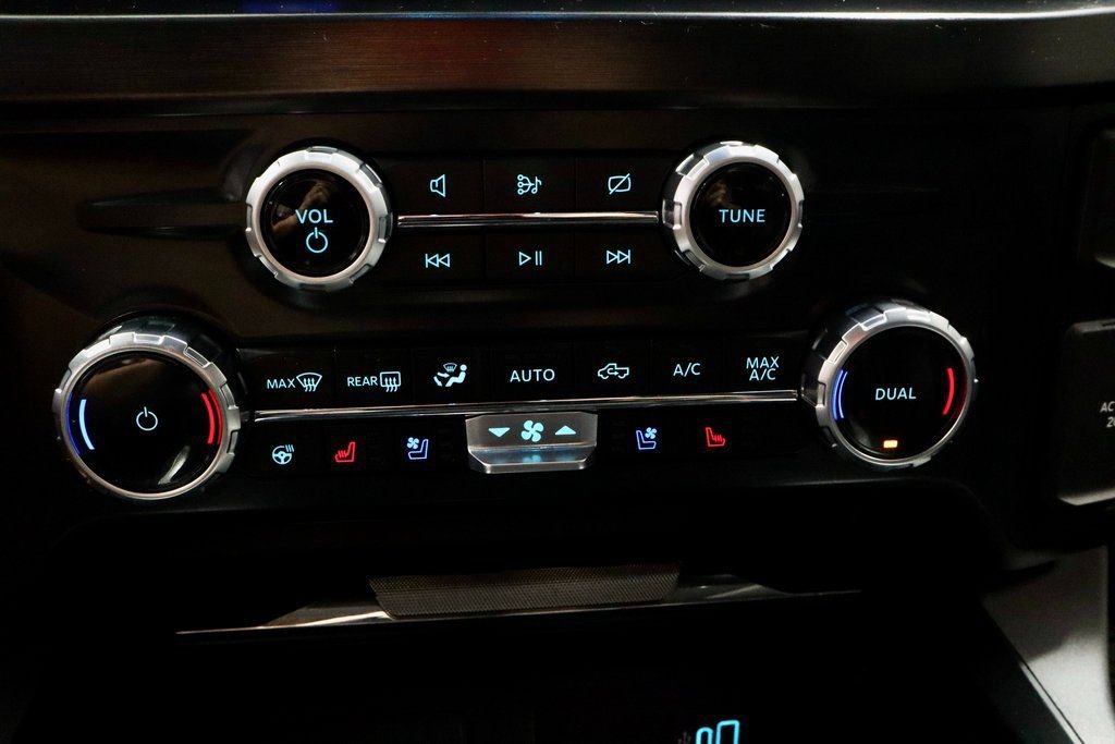 Certified 2023 Ford F350 Lariat w/ Lariat Ultimate Package image 32