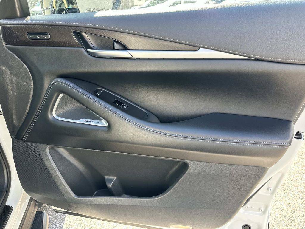 Used 2025 INFINITI QX60 Sensory w/ Vision Package AWD/4WD image 41