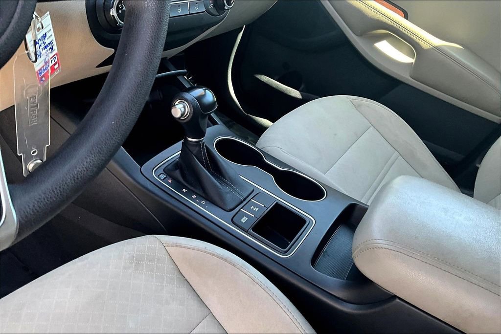 Used 2017 Kia Sorento AWD image 16