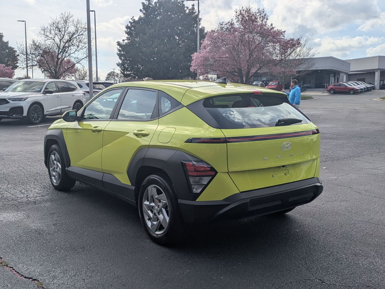 Used 2024 Hyundai Kona SE image 7