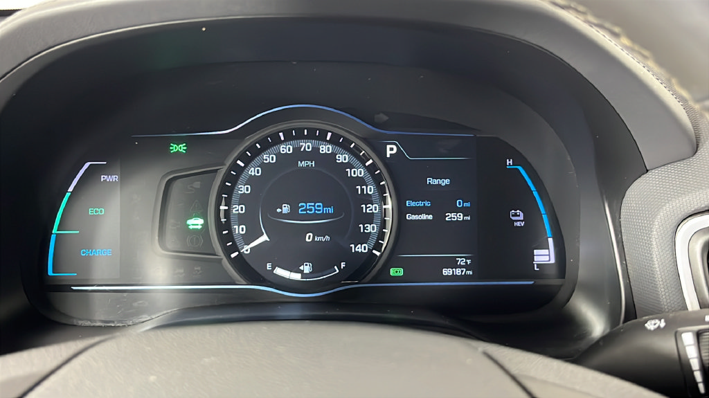 Used 2018 Hyundai Ioniq Limited FWD image 22