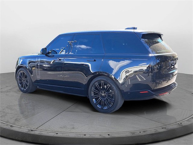Used 2023 Land Rover Range Rover SE image 4
