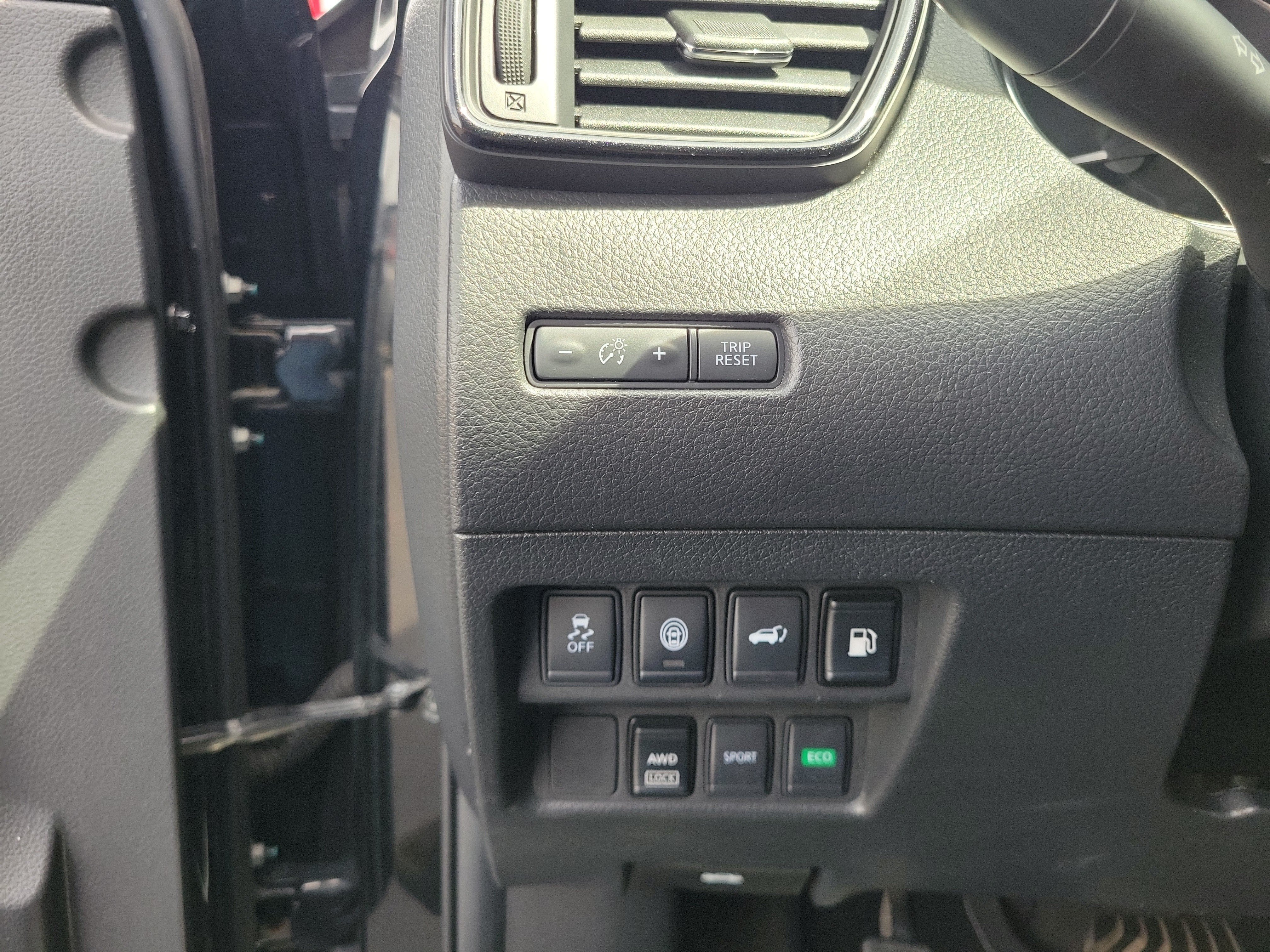Certified 2020 Nissan Rogue SV AWD/4WD image 20