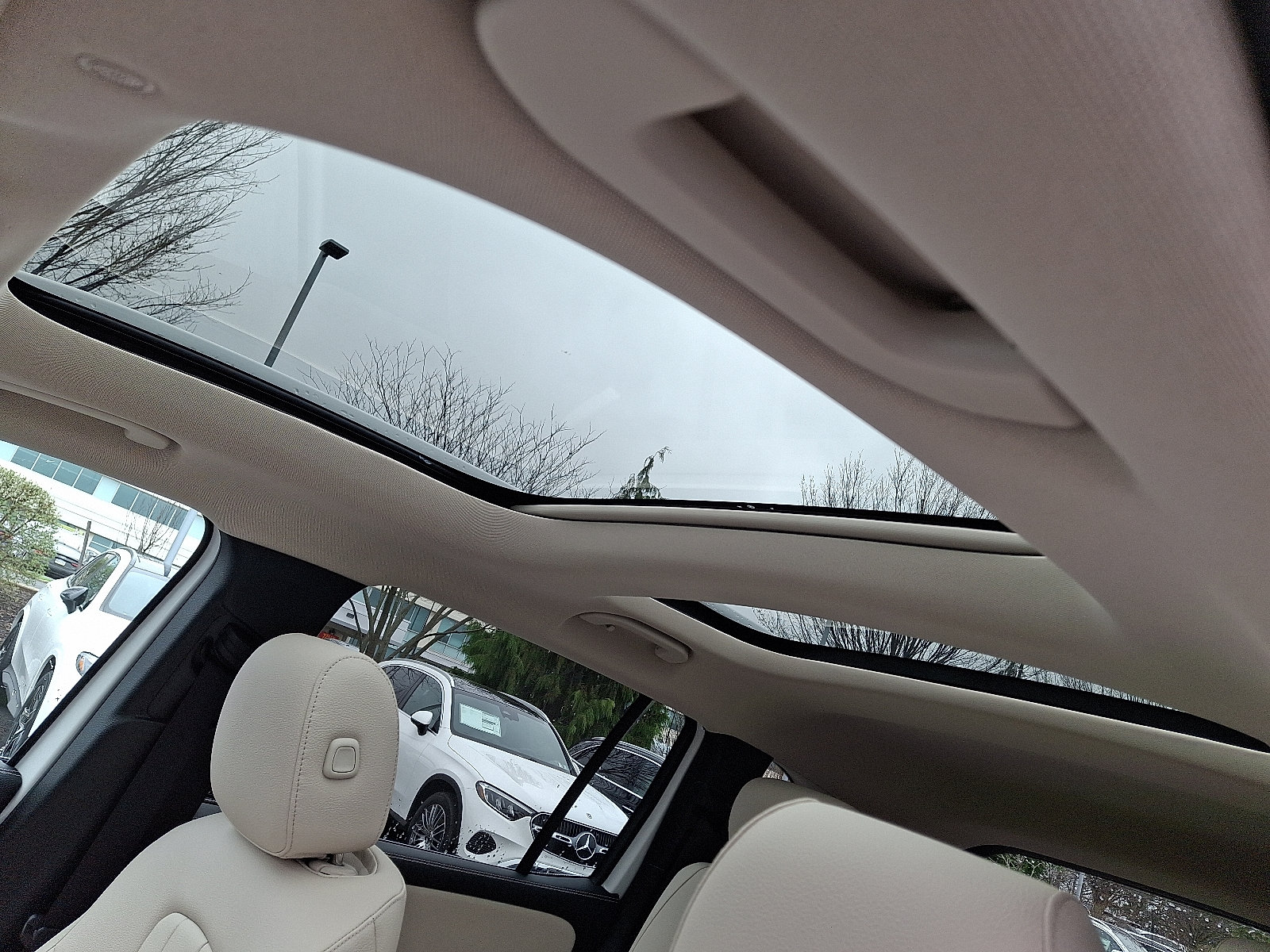 New 2026 Mercedes-Benz GLB 250 4MATIC image 12