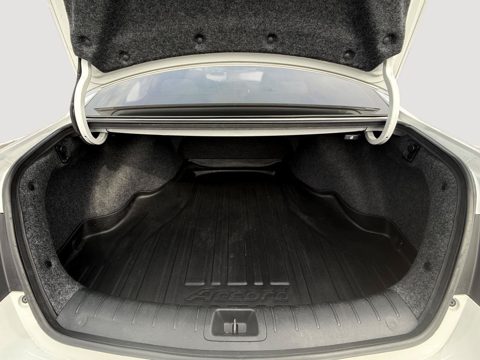 Used 2014 Honda Accord EX-L image 28