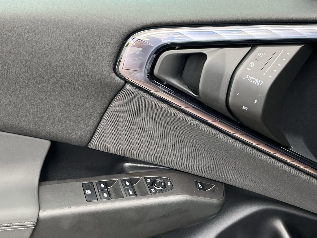 New 2025 BMW X3 xDrive30i w/ Premium Package image 13