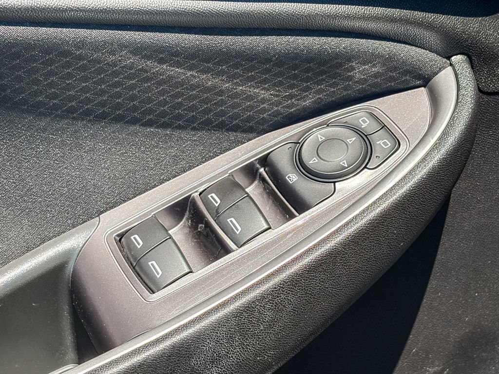 Used 2022 Chevrolet Malibu LS FWD image 50