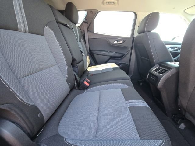 Used 2025 Chevrolet Blazer LT FWD image 12