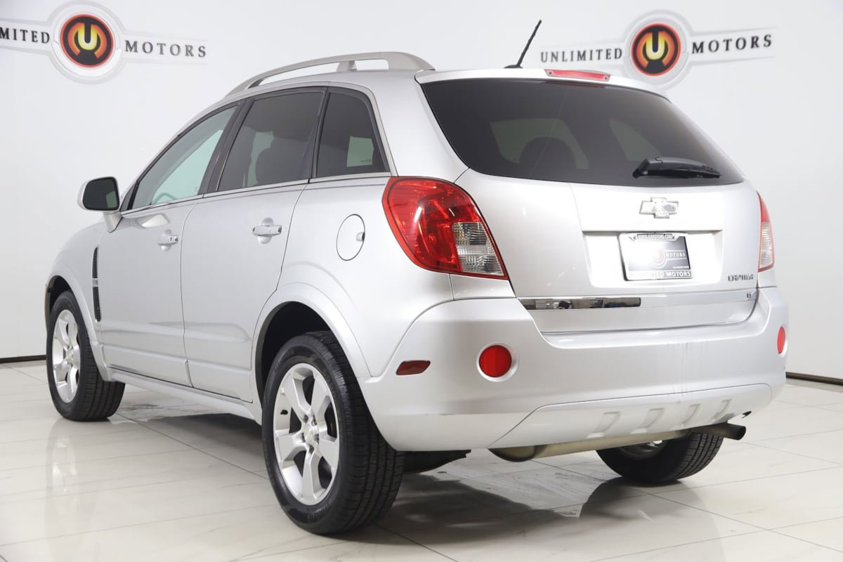 Used 2014 Chevrolet Captiva Sport LT w/ Convenience Package FWD image 4