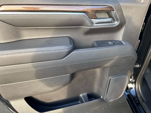 Used 2022 Chevrolet Silverado 1500 LT Trail Boss w/ Convenience Package II AWD/4WD image 10