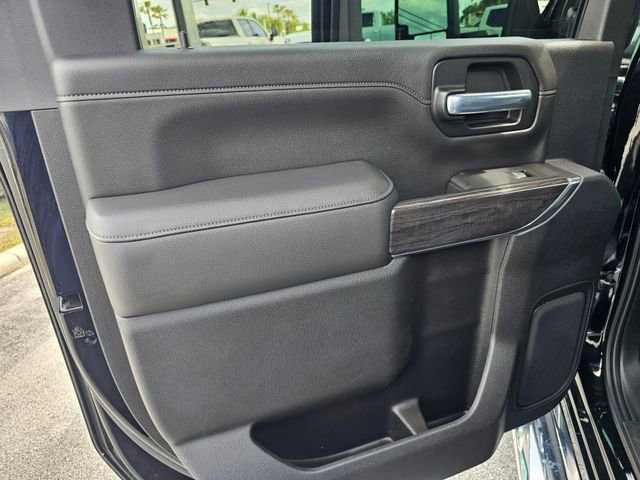 Used 2020 Chevrolet Silverado 3500 LTZ w/ LTZ Plus Package AWD/4WD image 27