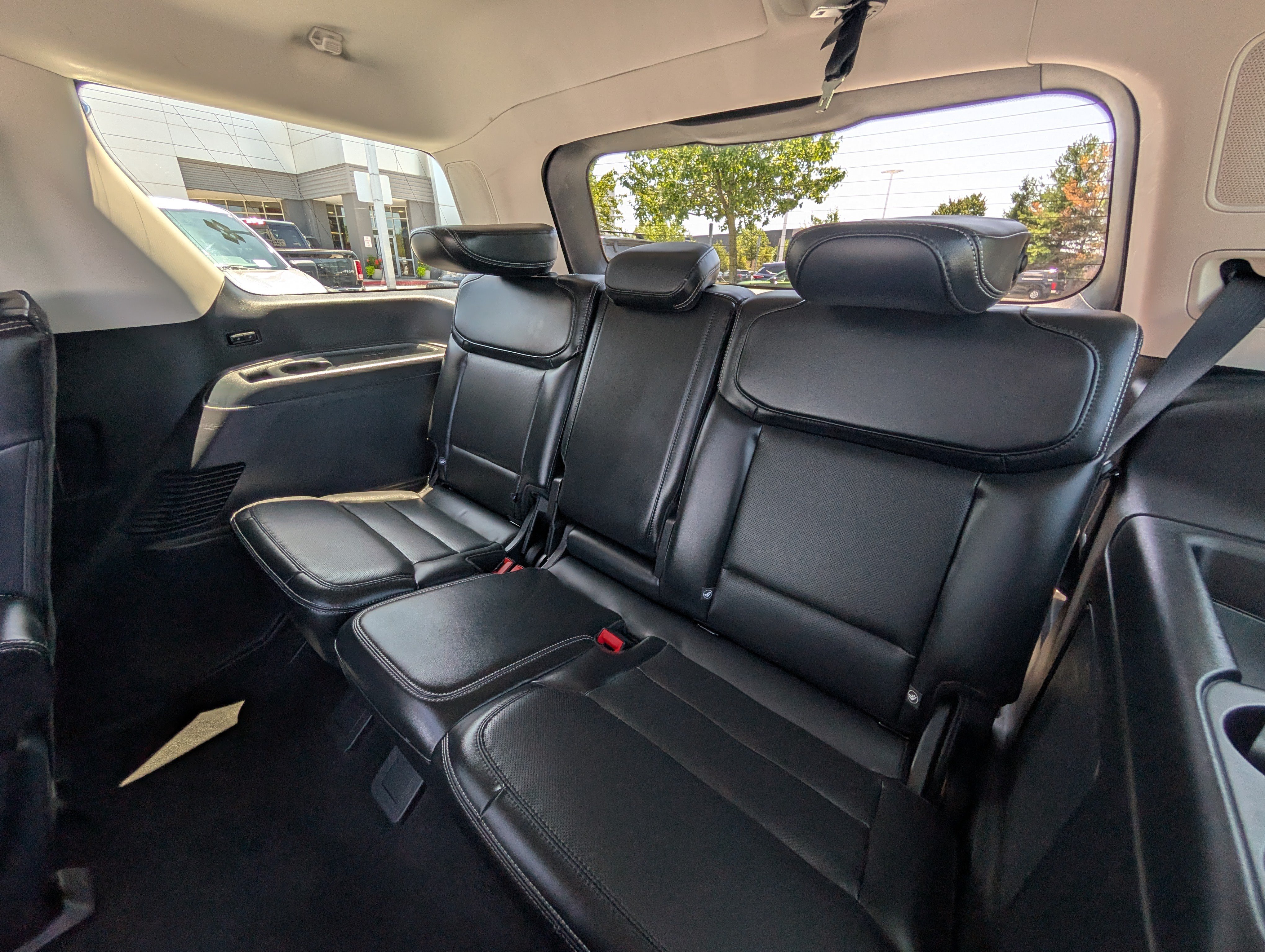Certified 2025 Ford Expedition Platinum AWD/4WD image 16