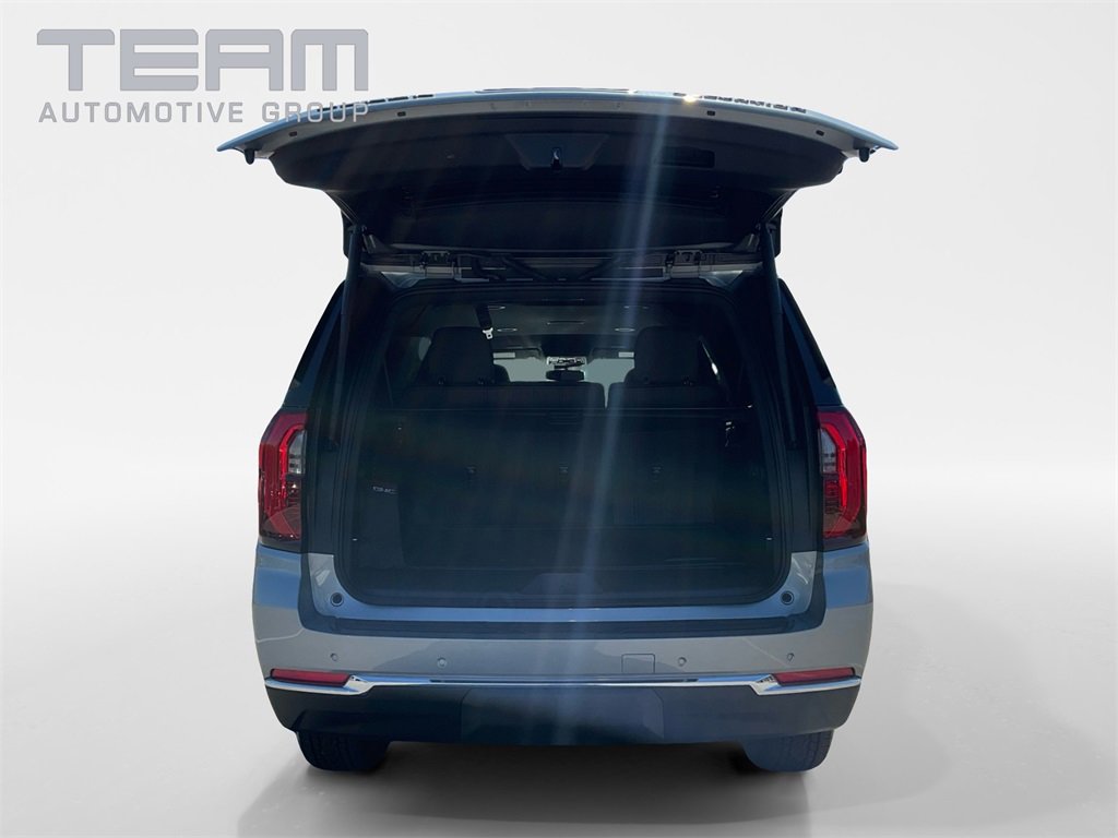 New 2026 GMC Yukon XL Elevation image 13