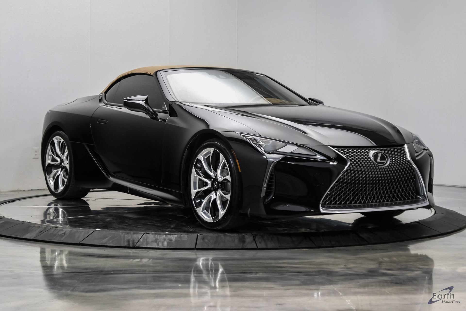 Used 2021 Lexus LC 500 Convertible w/ Touring Package RWD image 30